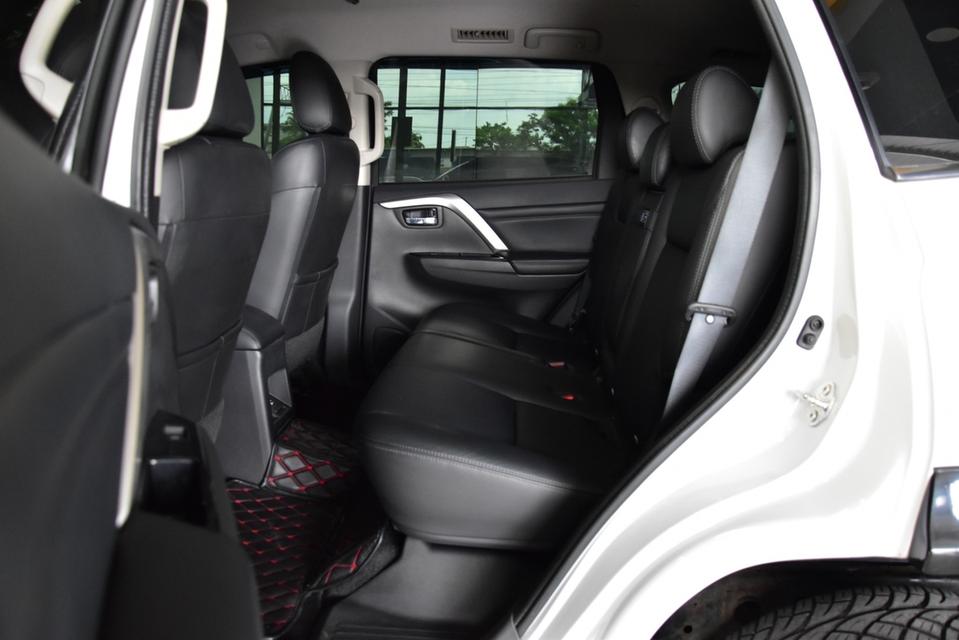 รหัสรถ TKG1277 MITSUBISHI PAJERO 2.4 GT PREMIUM ปี 2020 9