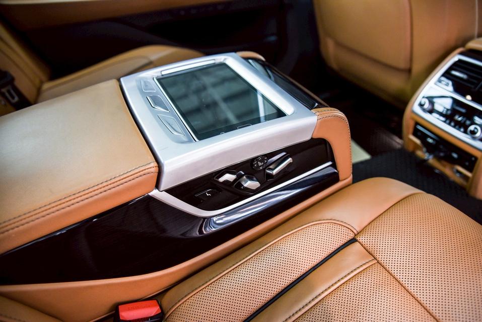 รหัสรถ CBL1406 BMW 730Ld 3.0 M Sport G12 AT 2019 16