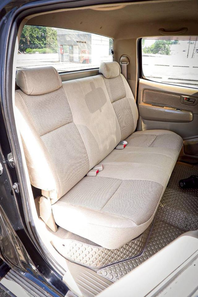 TOYOTA HILUX VIGO 2.5 E VN Turbo PRERUNNER DOUBLE CAB เกียร์ ธรรมดา สีดำ ปี2010  14