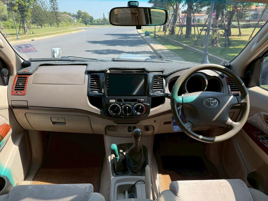 TOYOTA FORTUNER 3.0 G 4WD ปี 2006 สีเทา เกียร์ธรรมดา รูปที่ 16