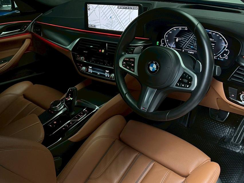 BMW 530e 2.0 G30 M Sport Sedan 7