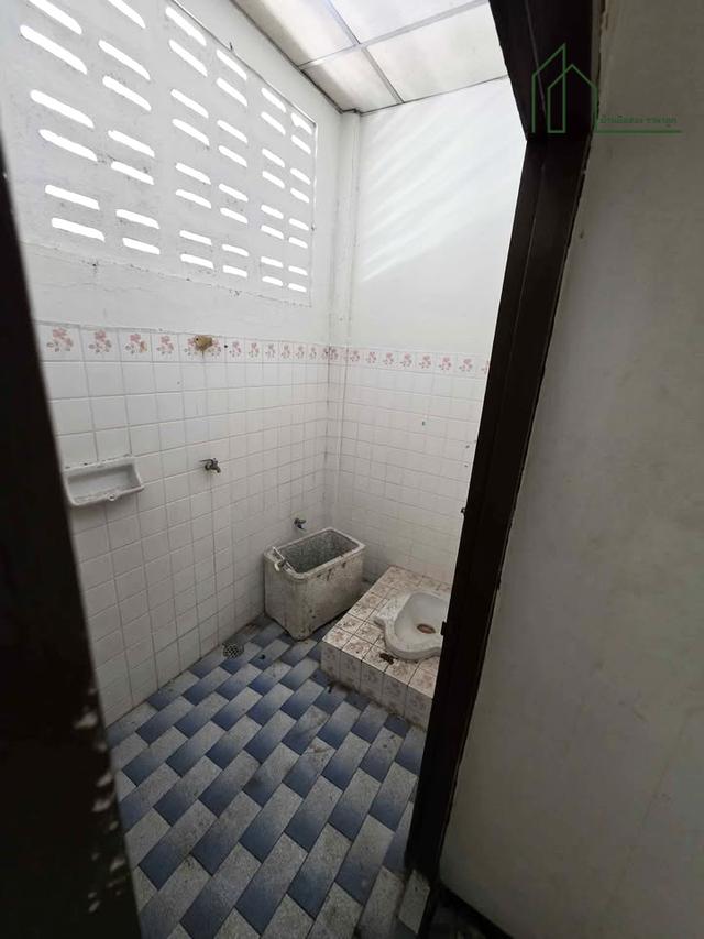 บ้านทาวเฮ้าส์ 2ชั้น หมู่บ้านเฟื่องฟ้าโครงการ2 (ซอยศรีสมิตร) ถ.เทพารักษ์  10