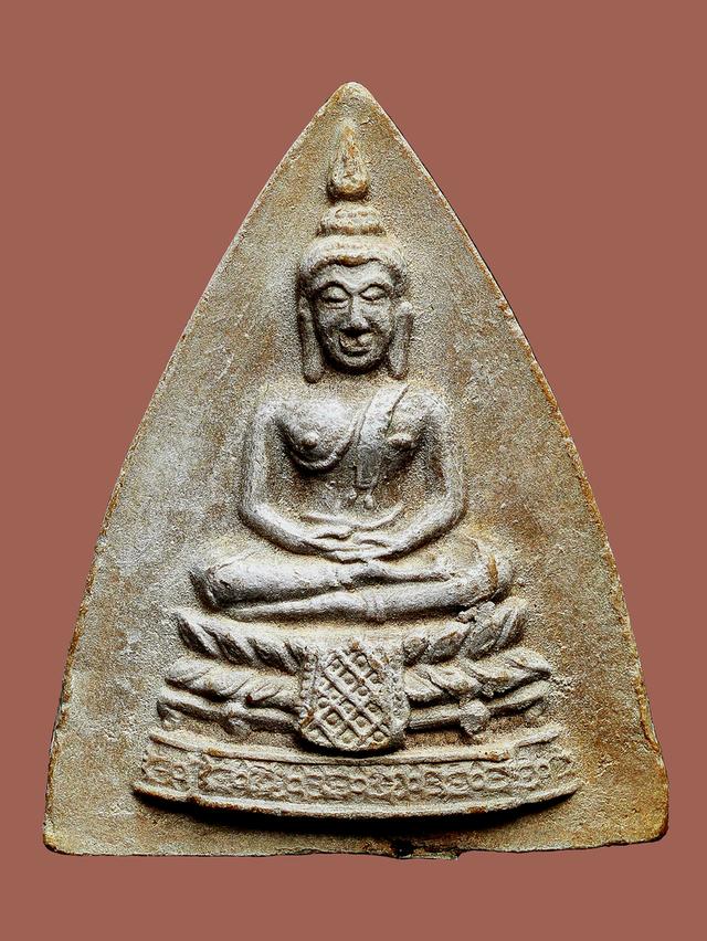 พระผงพิมพ์กลีบบัว หลวงปู่โต๊ะ วัดประดู่ฉิมพลี หลังยันต์ตรี พิมพ์ใหญ่ ปี 2521....เก่า เดิมๆ