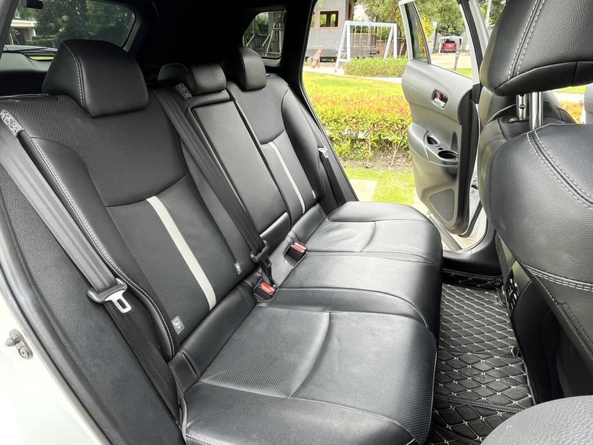 Toyota Corolla Cross 1.8 Hev GR Sport   ปี 2023 13