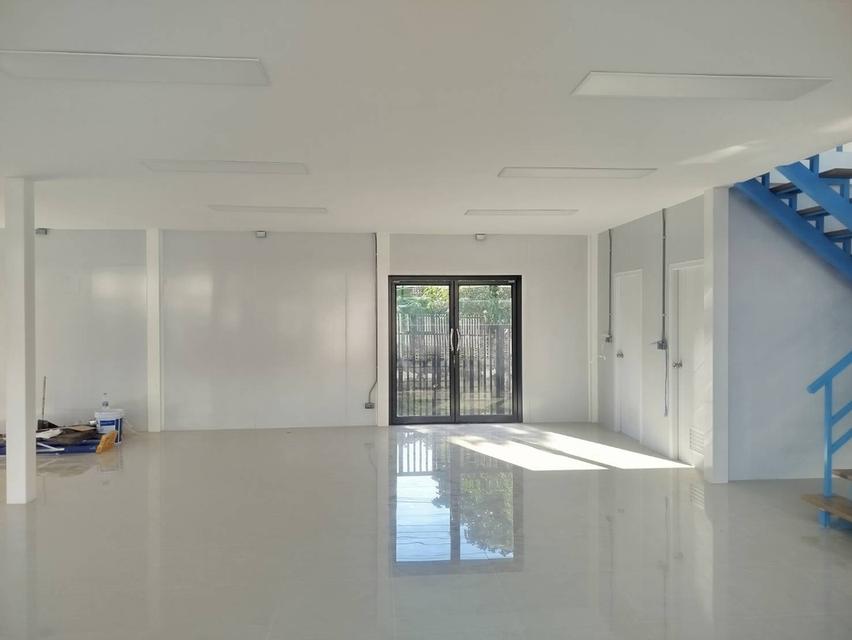 [For Sale & Rent] 2-Storey Office Building with Warehouse, Punnawithi 29 5