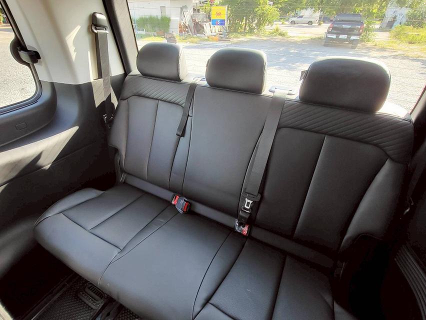 รหัสรถ NC838 📍 HYUNDAI ✳️ STARIA 2.2 SEL 19