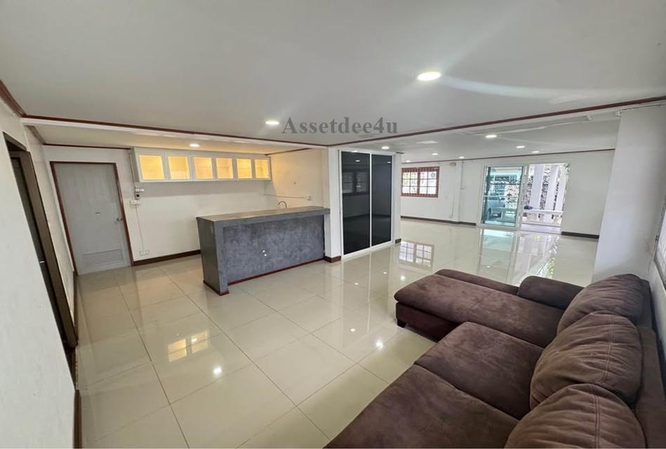 AH558 ให้เช่าบ้านเดี่ยวย่านสวนหลวง เนื้อที่ 90 ตร.ว. เมืองทอง2 พัฒนาการ53 ใกล้แอร์พอร์ตลิ้งค์ หัวหมาก ใกล้ร.ร.เตรียมพัฒน์