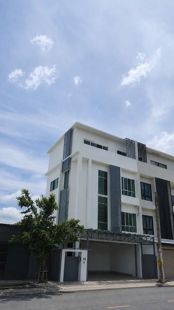 ให้เช่าโฮมออฟฟิศ The Park ลาดพร้าว-วังหิน 78 ทาวน์โฮม 4 ชั้น หลังมุม หน้ากว้าง 10 เมตร เหมาะสำนักงานและพักอาศัย 1