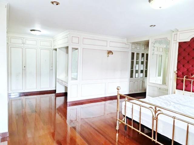 MRTภาวนา 150ม. 5นอน ลาดพร้าว 38-48 รัชดา ให้เช่าคฤหาสน์หลังใหญ่ 2 ชั้นสุดหรู พื้นที่เท่ากับบ้านเดี่ยว 3หลัง 150 ตร.วา. 4 3