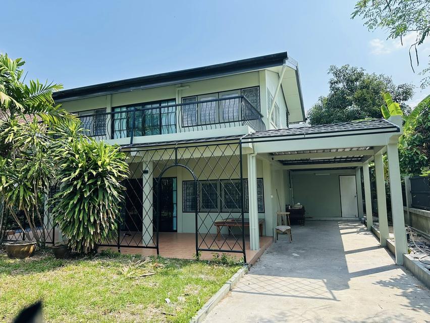 ให้เช่าบ้านเดี่ยว ซอยเสรีไทย 57 ใกล้สวนสาธารณะเสรีไทย พร้อมอยู่ เพิ่งรีโนเวทใหม่ บรรยากาศเงียบสงบ  เหมาะสำหรับอยู่อาศัย หรือทำโฮมออฟฟิศ 1