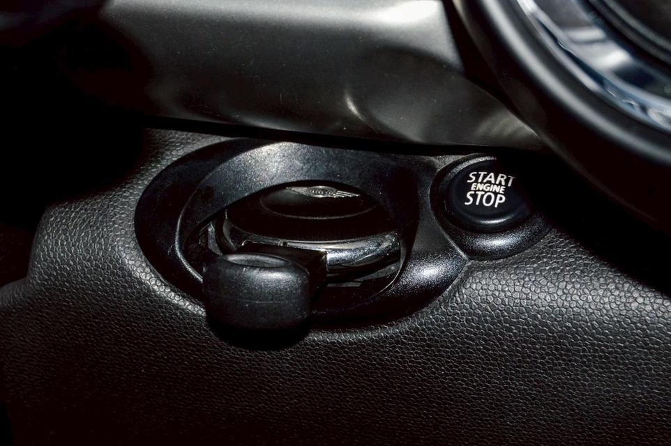 Mini Cooper D Look2 Countryman (R60) ปี 2014 ราคา 499,000 บาท รูปที่ 11