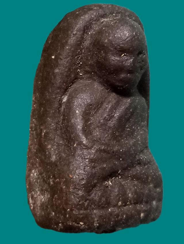 หลวงปู่ทวดเนื้อว่าน 97 พิมพ์พระรอด 4