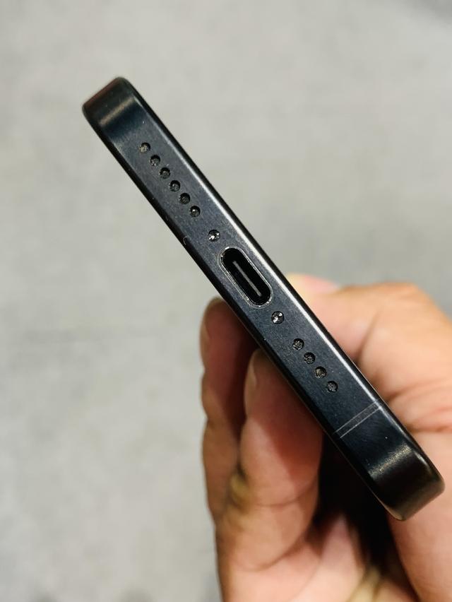 iPhone 15 Pro Max 256GB สีไทเทเนียมดำ มือสอง เครื่องนอกแท้ 100% 4
