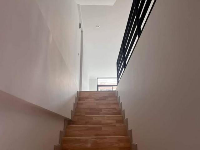 ขายอาคารพาณิชย์ 1 คูหา 3 ชั้น พื้นที่ 200 ตรม. โครงการ Deco ซ.สุขุมวิท 70 ทับ 5 ใกล้ BTS แบริ่ง