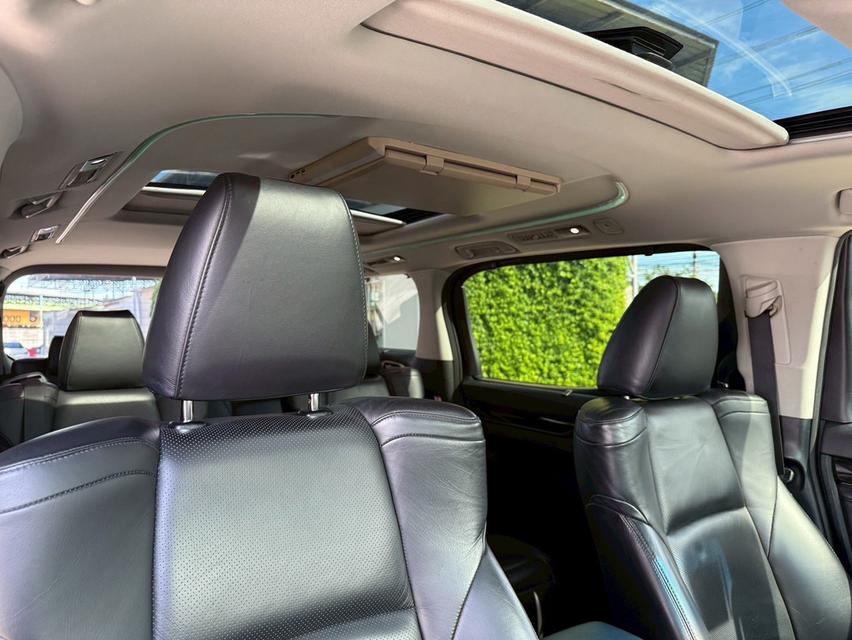 Toyota Vellfire 2.5 Hybrid ZR ปี 2015 สีดำ 13