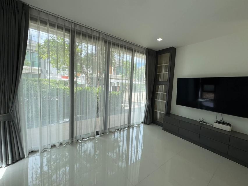 บ้านเดี่ยว2ชั้นอิฐแดงทั้งหลัง3ห้องนอน3ห้องน้ำ ต่อเติมครัวกว้างมาก บริเวณข้างบ้านขุดสระได้พื้นที่เยอะ 14