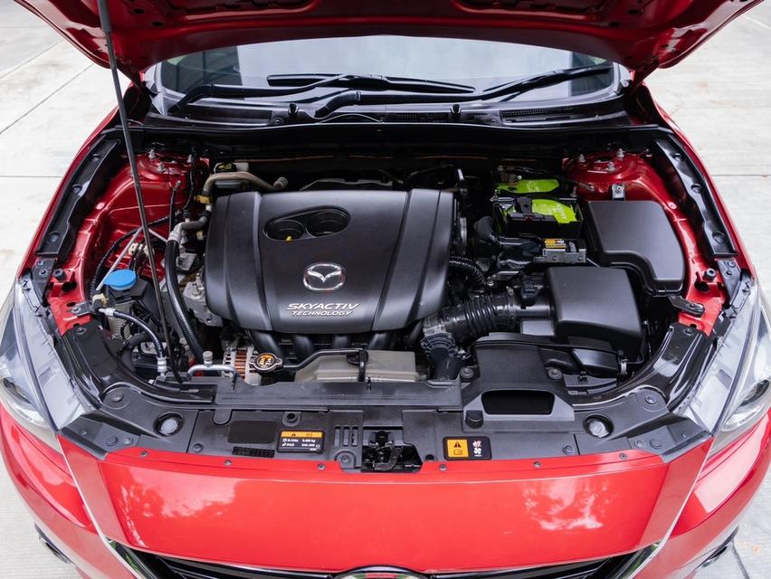 MAZDA 3 2.0 S ปี 2016 (จดปี 2017)มือสอง รูปที่ 19