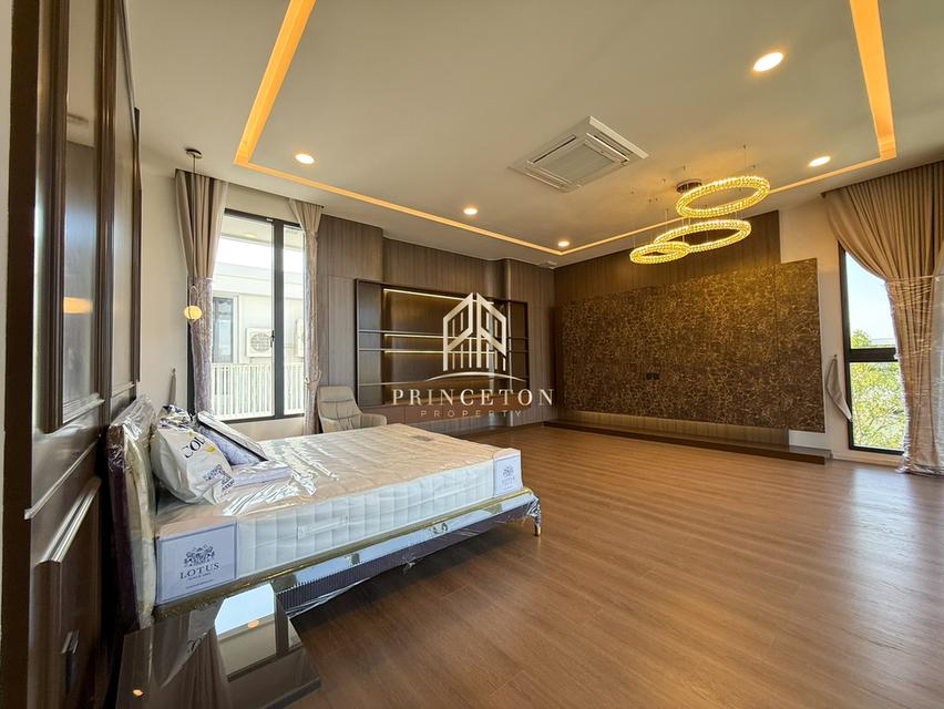 VIVE New Krungthep Kreetha with a Private Swimming Pool 20