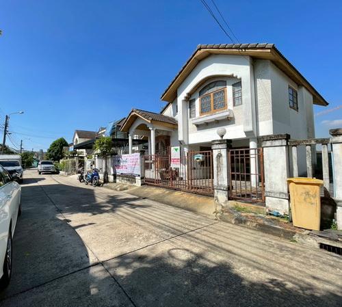 ขายบ้านเดี่ยว 2 ชั้น มบ.ชวนชื่น นีโอเฮ้าส์  เนื้อที่ 52.1 ตร.ว. ซ.คู้บอน 6 แยก 1  แขวงรามอินทรา  เขตคันนายาว กรุงเทพมหานคร 3