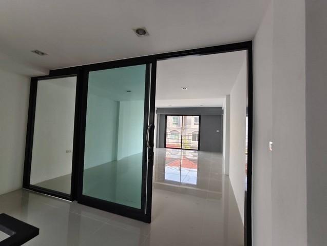 ให้เช่าทาวน์โฮม3.5ชั้นห้องมุม281ตร.ม.ย่านรามอินทราFashion Island เหมาะสำหรับออฟฟิศออนไลน์ไลฟ์ขายของใกล้MRTรามอินทรากม.9 6