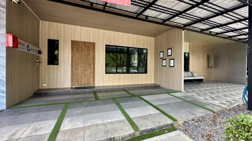ให้เช่าทาวน์โฮมออฟฟิศ 2 หลังคู่ รีโนเวทใหม่ ติดถนนติวานนท์ – ใกล้แยกปากเกร็ด และอิมแพ็ค เมืองทองธานี 2