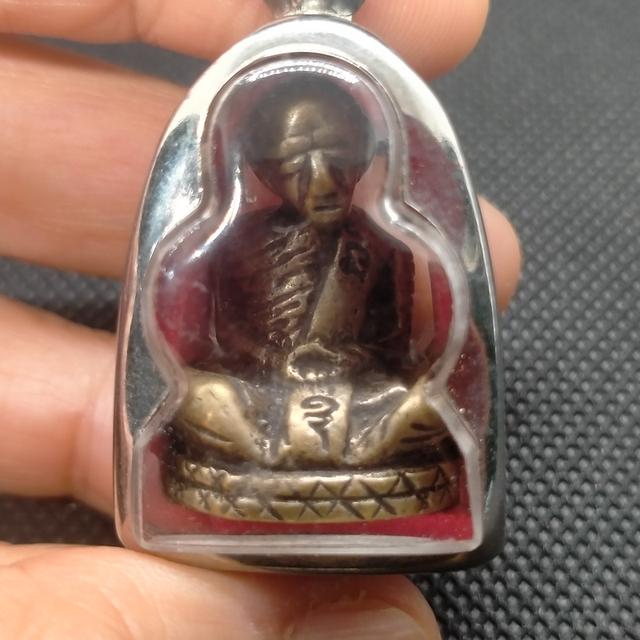 0177 หลวงปู่ทิม อิสริโก รูปหล่อโบราณหลังยันต์ห้า วัดละหารไร่ จ.ระยอง