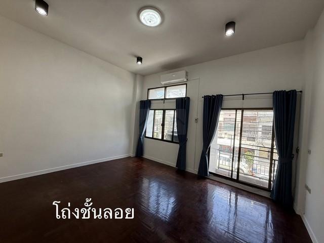 ให้เช่าทาวน์โฮม 3.5 ชั้น หมู่บ้านบ้านกลางเมือง 1 รัชดา เหม่งจ๋าย ซอยสหการประมูล Baan Klang Muang Ratchada – Mengjai ใกล้เลียบด่วน 2