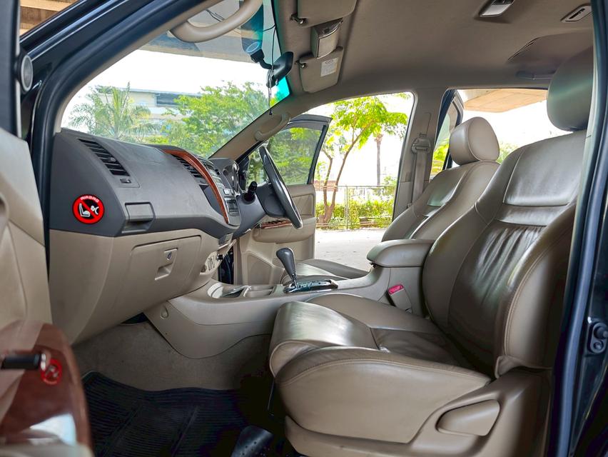 Toyota Fortuner 2.7 V 2WD AT ปี 2009 14