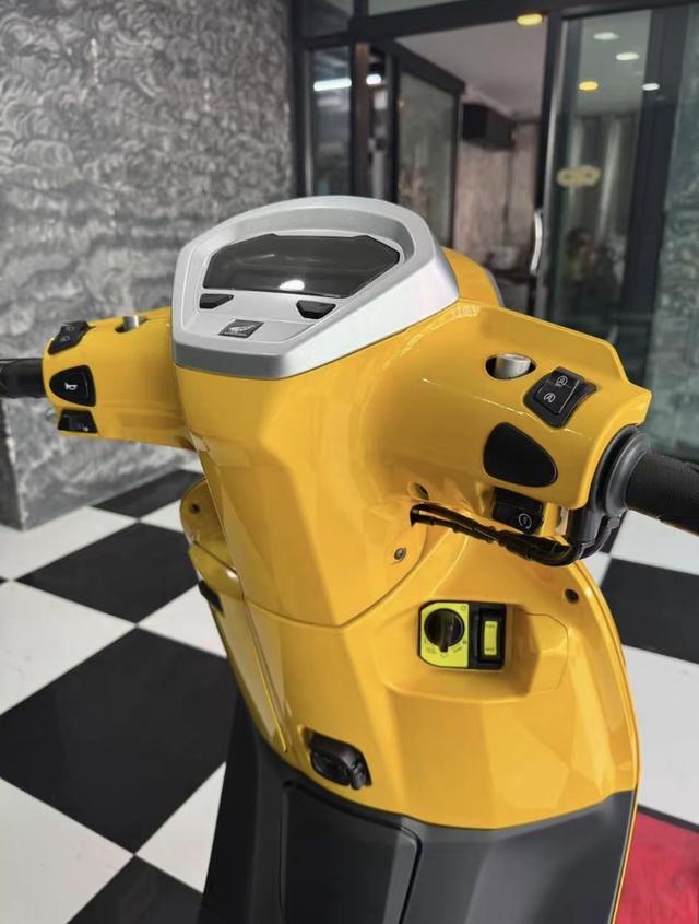 Honda Girono 125cc 2024