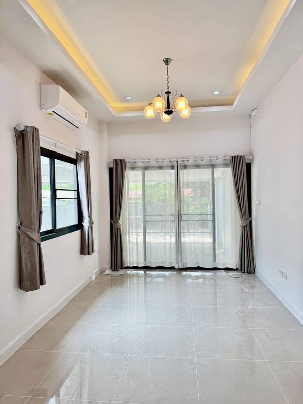 ขายบ้านเดี่ยวชั้นเดียว 50 ตร.วา ไร่กล้วย ศรีราชา พร้อมอยู่ ทำเลน่าอยู่ เหมาะทั้งอยู่อาศัยและลงทุน Tel 06-28926536 13