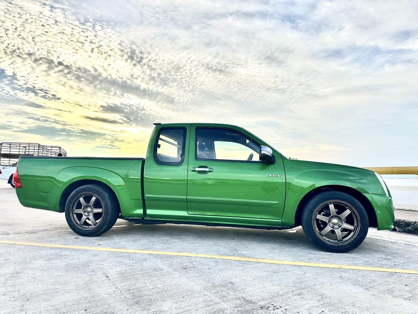 D-MAX 7