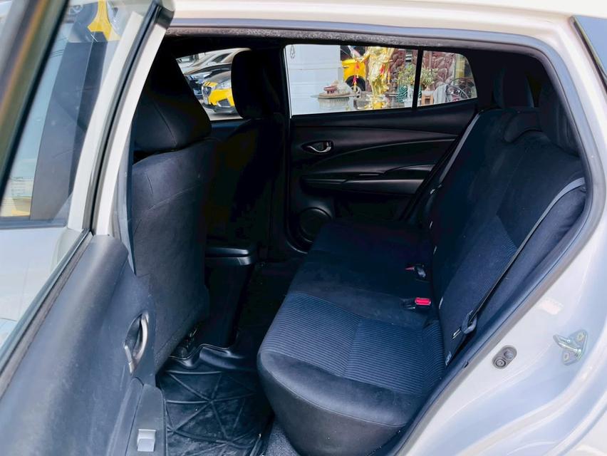 TOYOTA YARIS เครื่อง1.2cc.+LPG รุ่น ENTRY (AUTO) ปี 2022  ประหยัดน้ำมันคูณสอง รูปที่ 11