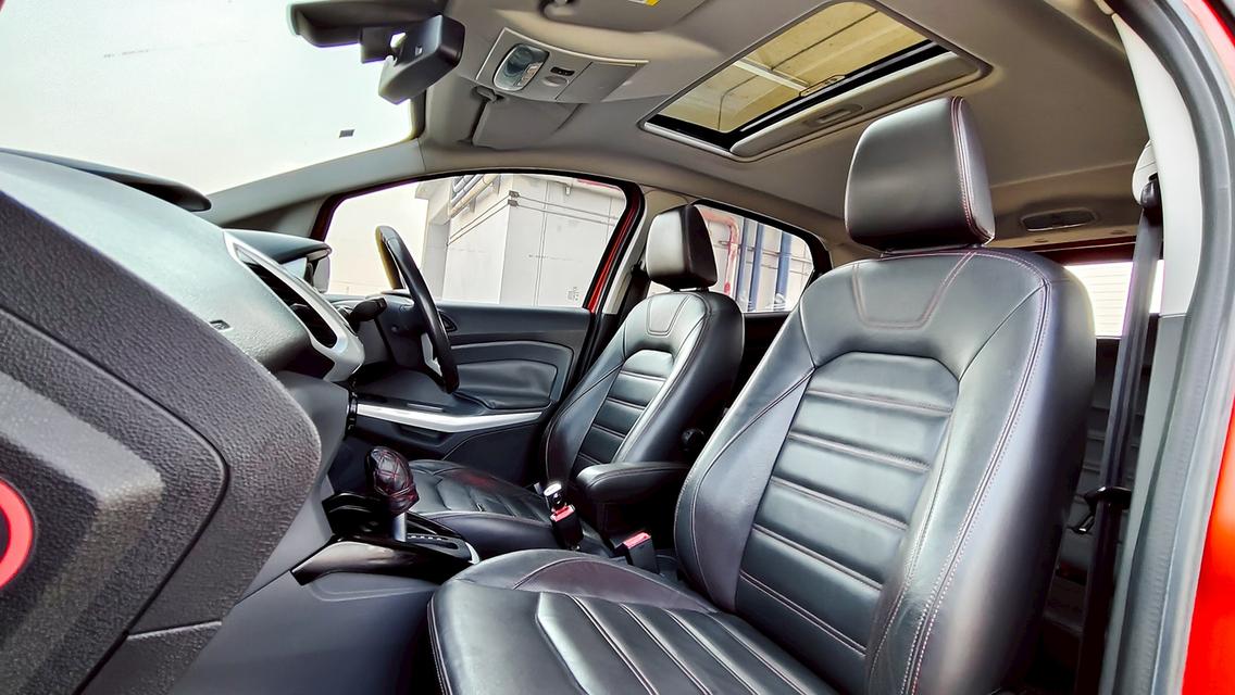 FORD EcoSPORT 1.5 Titanium TOP Sunroof 6A/T ปี 2014 ไมล์ 103,000 กม.