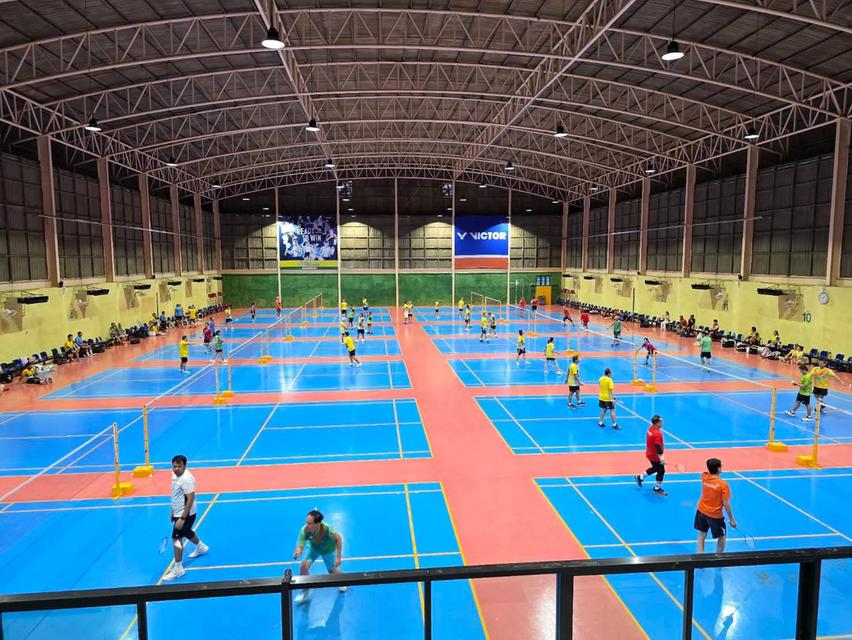 S W คอร์ทสนามแบดมินตัน ติดแอร์ ย่านบางบัวทอง รูปที่ 5