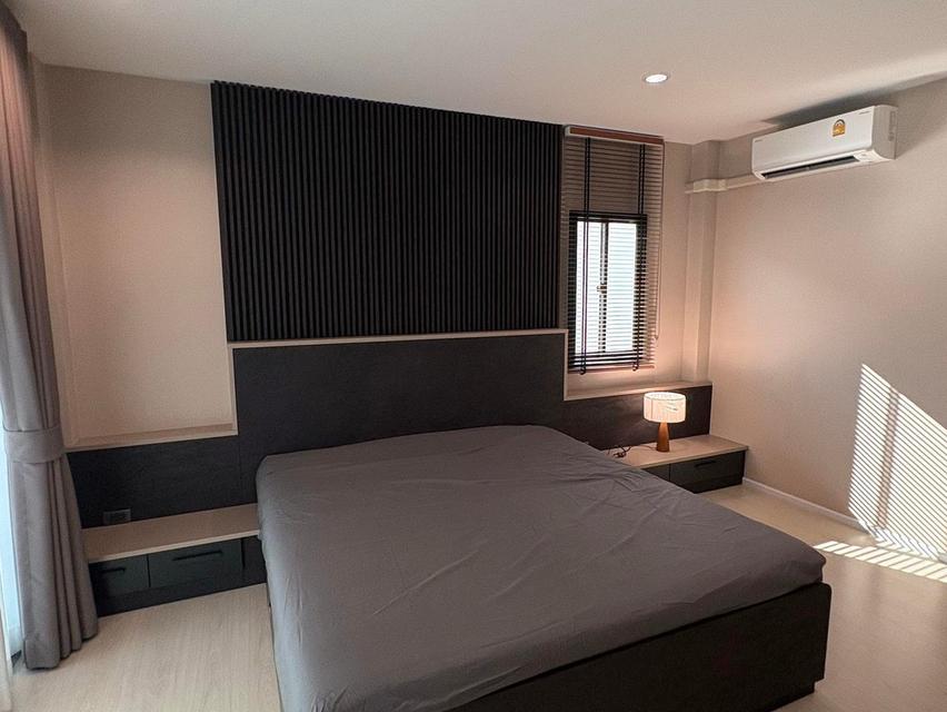 บ้านให้เช่า/For Rent บ้านเดี่ยว 2 ชั้น 55 ตร.วา พร้อมอยู่ 3 ห้องนอน 3 ห้องน้ำ แวดล้อมไปด้วยสถานที่สำคัญ เดินทางสะดวกสบาย สิ่งอำนวยความสะดวกครบครัน 12