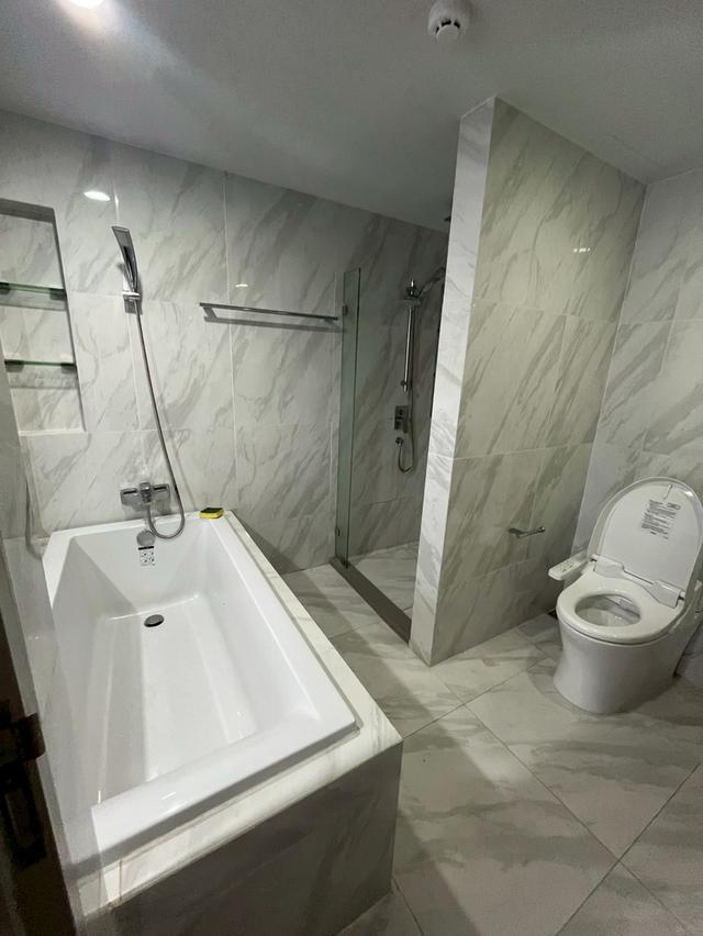 Ideo Mobi Sukhumvit 40 10