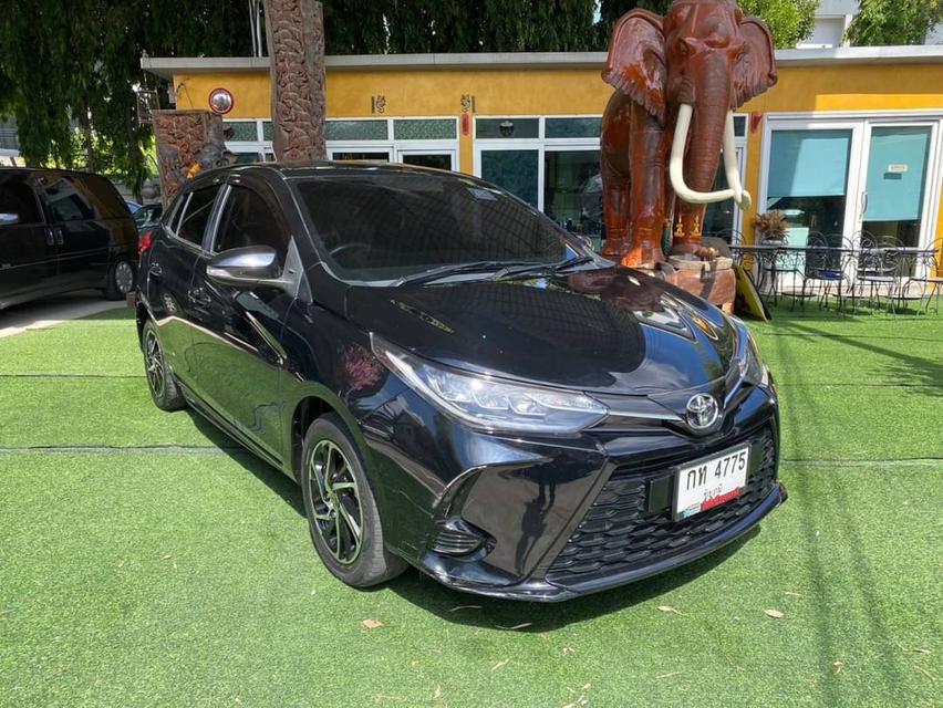 TOYOTA YARIS ตัวHATCH  SPORT เครื่อง1.2cc. เกียร์ AUTO ปี 2021 #รถมือเดียวป้ายเเดงไมล์น้อย27,xxxกม. รับประกันศูนย์ถึงปี2024 3