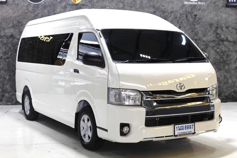 รหัสรถ JRS8997 TOYOTA COMMUTER 3.0 AT 2016