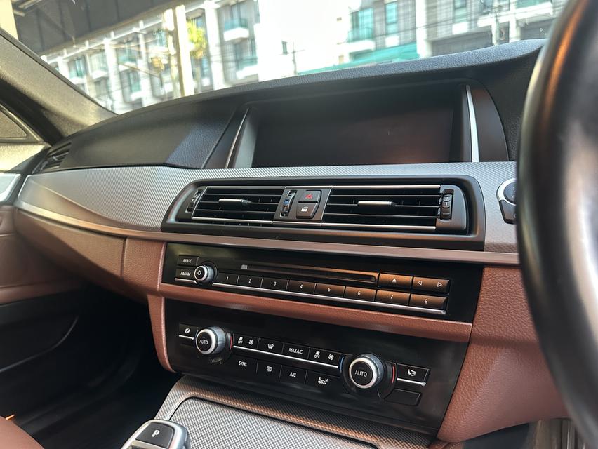 BMW 525d M Sport ปี2015 เครื่องยนต์ดีเซล รถมือเดียว ไมล์แท้ รูปที่ 11