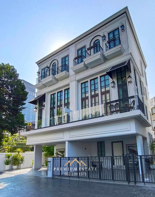 Luxury Home บ้านหรูสุขุมวิท ตกแต่งครบ พร้อมเข้าอยู่ | สุขุมวิท 67 | 300 ตรม | BTS เอกมัยเพียง 500 เมตร 1