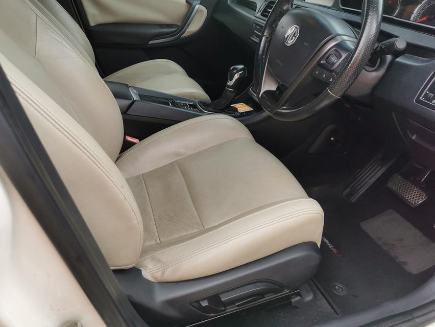 MG6 X 1.8turbo E85 sunroof blacktop  5