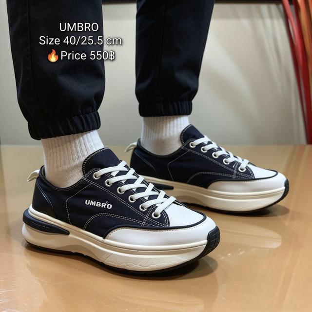 UMBRO Size 40/25.5 cmðĨPrice 550āļŋ