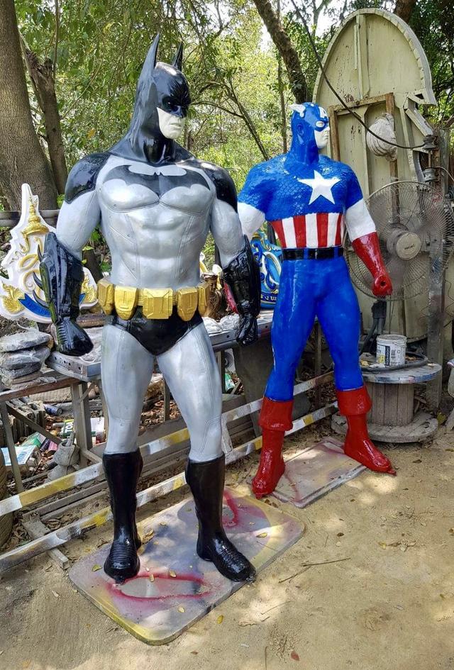 หุ่นจำลองฮีโร่แบทแมน หุ่นแบทแมนไฟเบอร์กลาส ขนาดสูง2เมตร มือหนึ่ง 7