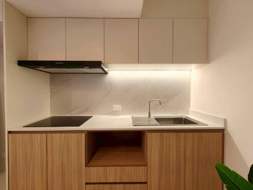 ขายถูกทาวน์เฮ้าส์ 2 ชั้น ม.เลิศอุบล โชคชัย4 ซ.22  Lertubon, Chokchai 4 Soi 22  ขนาด 18 ตรว. 2 นอน 2 น้ำ บ้านสวย บ้านเสวย พร้อมเฟอร์นิเจอร์ รีโนเวทใหม่ 10