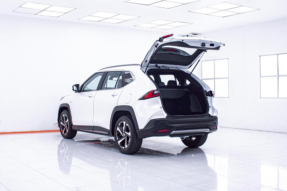 TOYOTA YARIS CROSS 1.5 HEV PREMIUM 2025 6