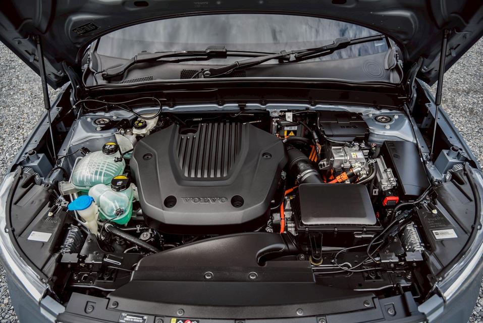 รหัสรถ CBL228 VOLVO XC40 Recharge T5 Inscription AT 2023