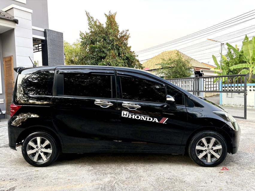 📢ประกาศขายรถยนต์📢 🚗Honda Freed ปี 2556 🚗จำนวน 7 ที่นั่ง(รถบ้านเจ้าของขายเอง)