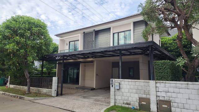 บ้านเดี่ยวโครงกาา Centro bangna km7 แปลงหัวมุม4 ห้องนอน 3 ห้องน้ำ ใกล้เมกะบางนา 1