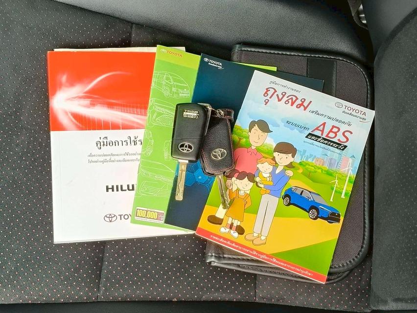 รหัสรถ KN5764 TOYOTA HILUX REVO รุ่น GR SPORT : เครื่องยนต์ 2.8 ดีเซล 2022 เกียร์ AUTO 12