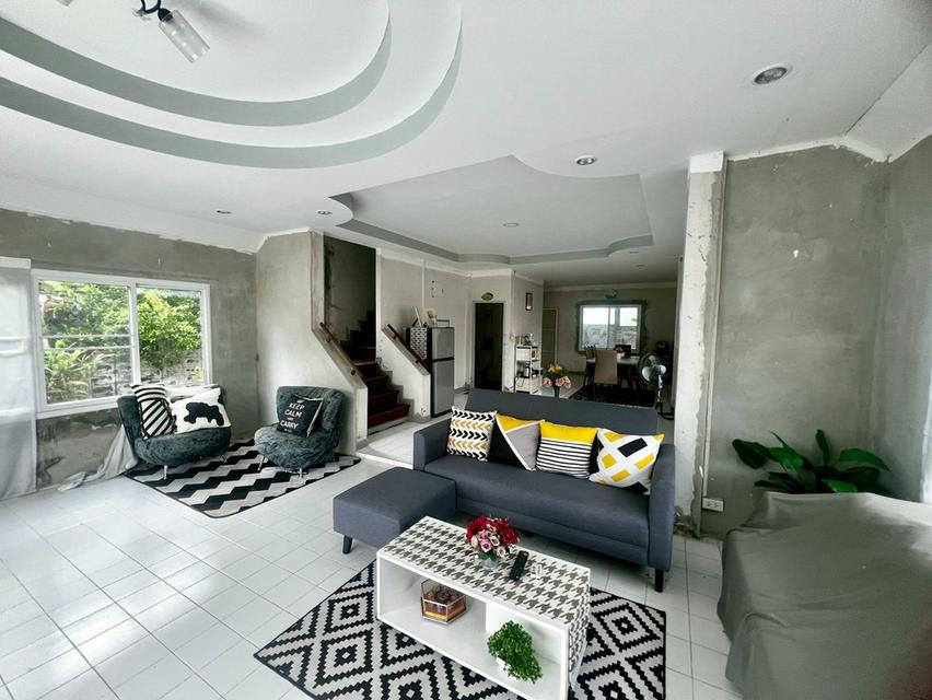 ขายบ้านพร้อมที่ดิน ทำเลดี หมู่บ้านพาราไดซ์การ์เด้นท์ เขตลาดกระบัง จังหวัดกรุงเทพมหานคร 10